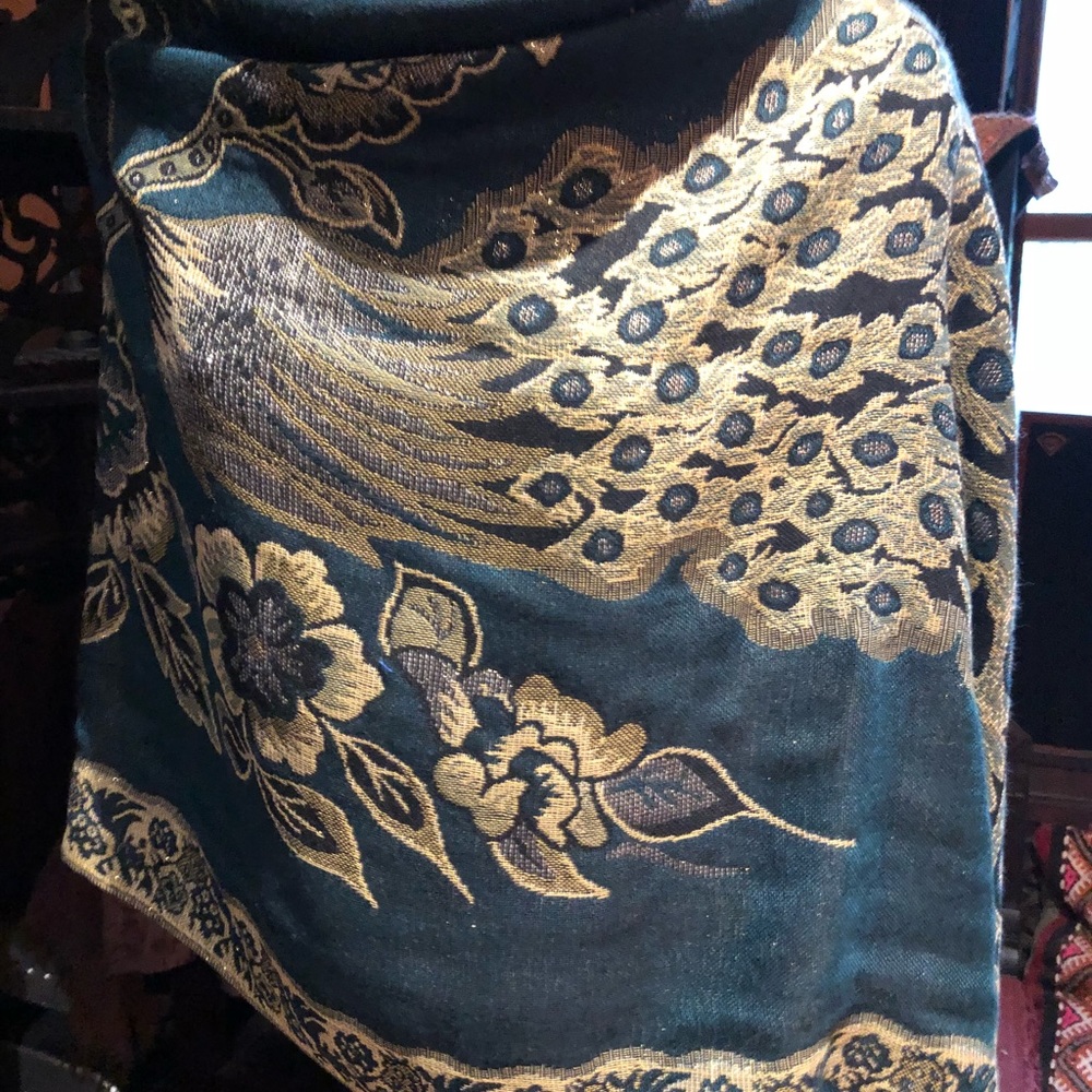 Vintage style Blue peacock pashmina shawl